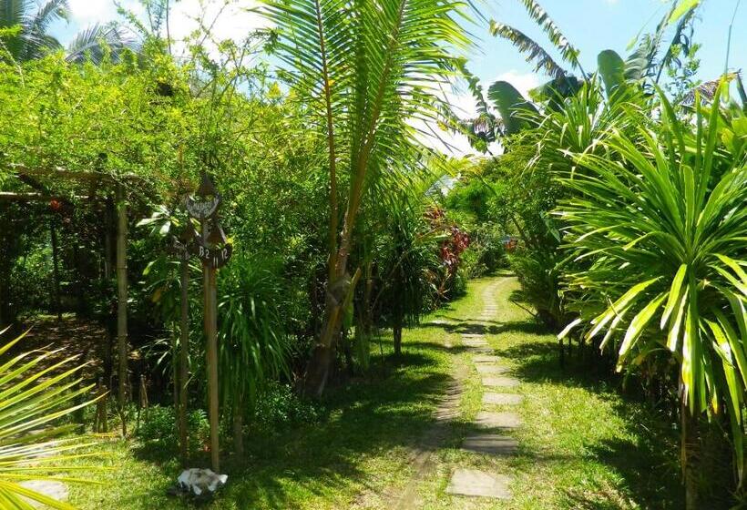 스탠다드 방갈로 정원 전망, Lakana