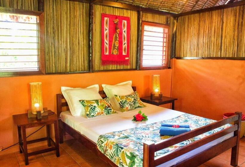 스탠다드 방갈로 정원 전망, Lakana