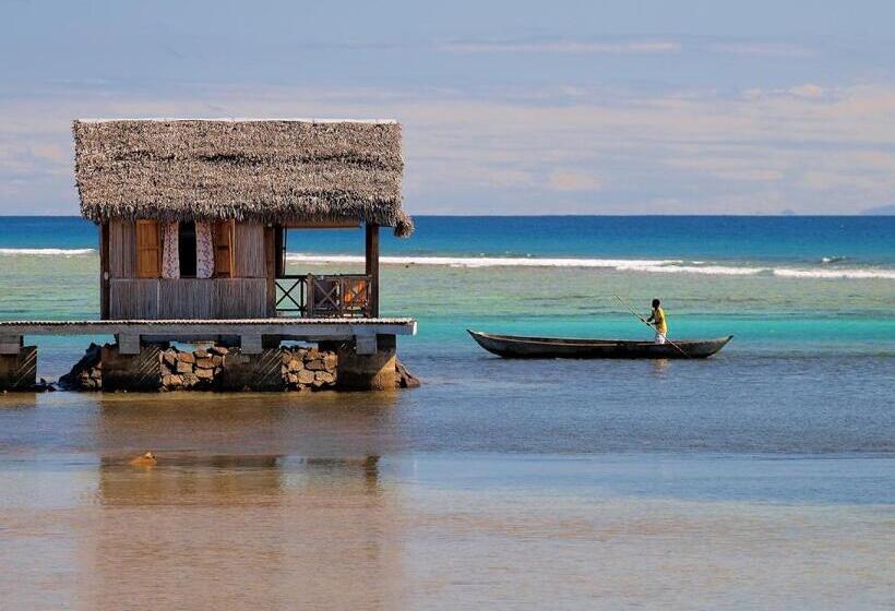 스탠다드 방갈로, Lakana