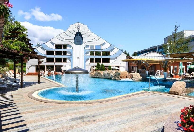 带1个卧室的带阳台的公寓, Great Time Apartman