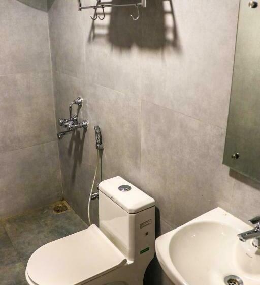 豪华房间, Honey Hive