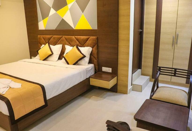 豪华房间, Honey Hive