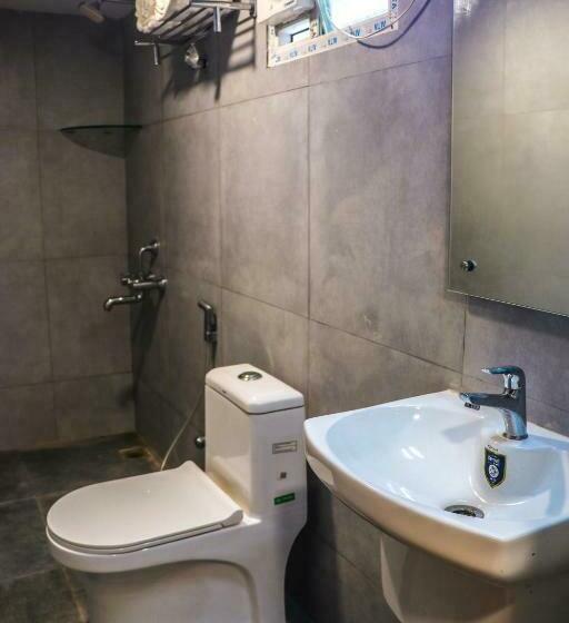 豪华房间, Honey Hive