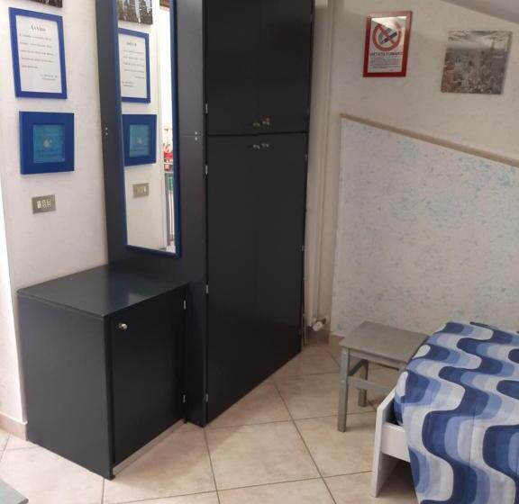 バルコニー付きスタンダードトリプルルーム, Affittacamere Il Giramondo