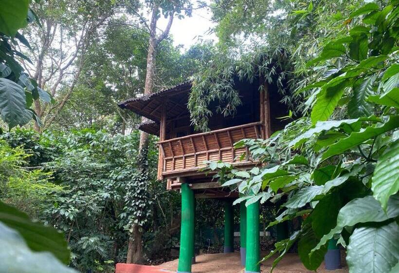 Perhehuone, Trekking Trails Eco Stay