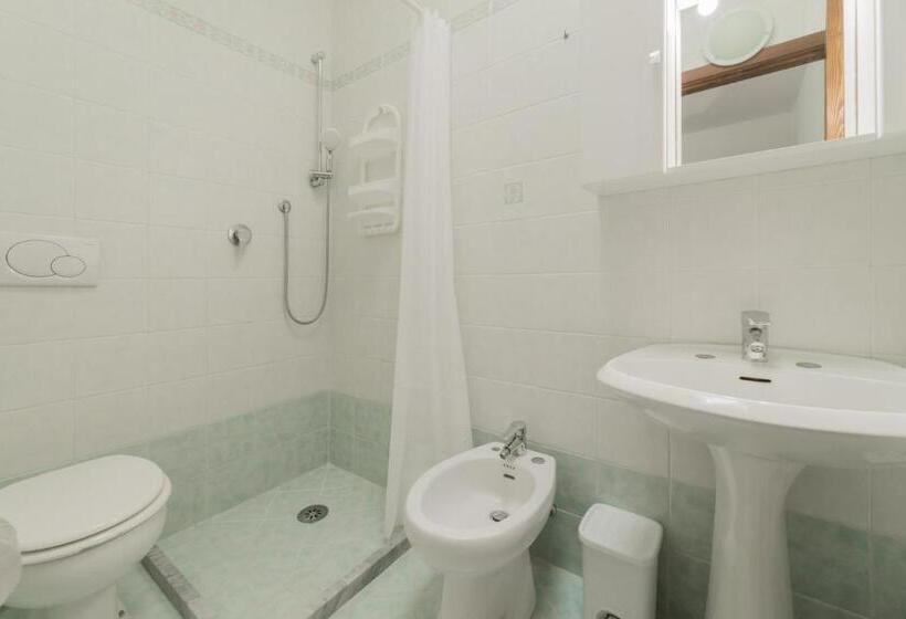 海の見えるスタンダードスタジオ, Residence Baia Delle Grazie