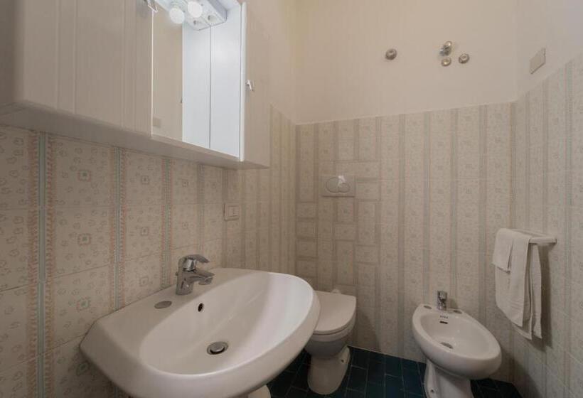 带1个卧室的带海景的公寓, Residence Baia Delle Grazie