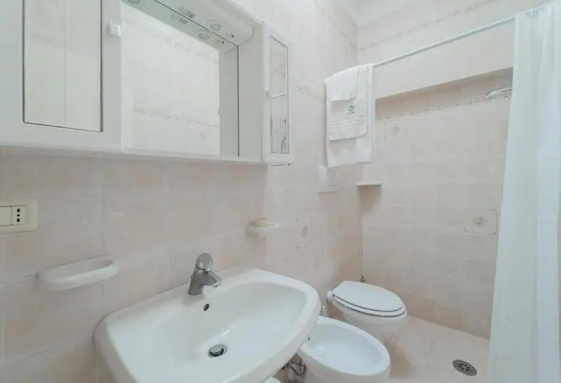 庭の見える1ベッドルームアパートメント, Residence Baia Delle Grazie