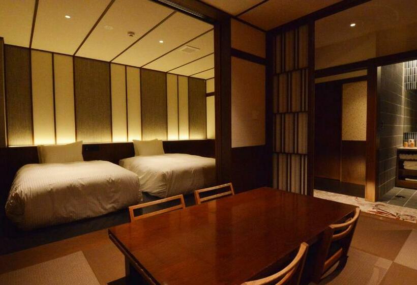 חדר סטנדרט לארבעה, Toriizaki Club Sushi Auberge