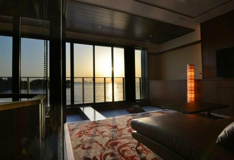 חדר סטנדרט לארבעה, Toriizaki Club Sushi Auberge