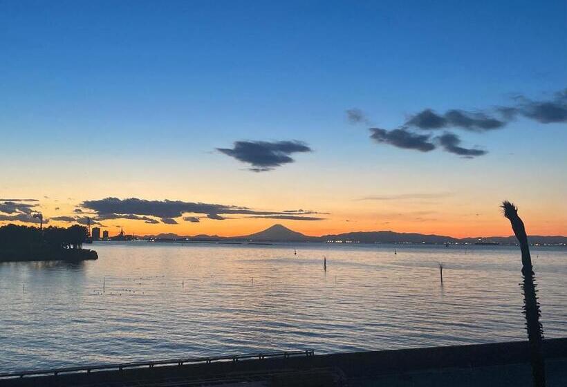 חדר סטנדרט לשלושה, Toriizaki Club Sushi Auberge