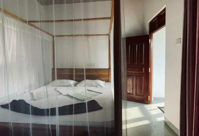 اتاق اکونومی, Kiara Sands Hotel Mirissa