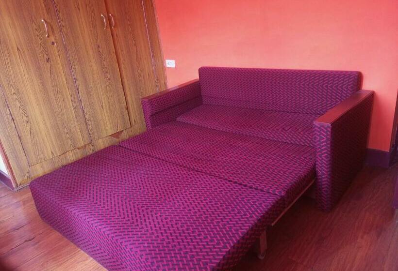 סוויטת ג'וניור, Mango Hill Shola Ooty