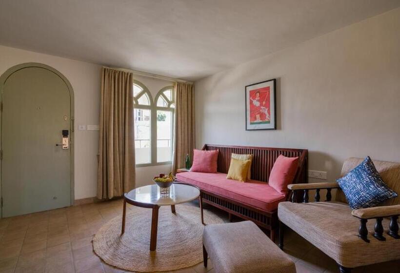 סוויטת ג'וניור, Mango Hill Shola Ooty