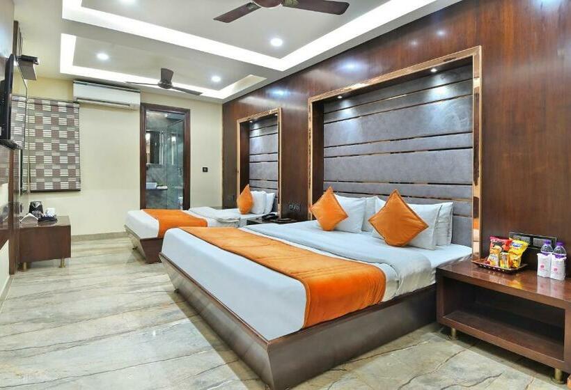 Трехместный Номер Deluxe, Vanson Delite New Delhi Railway Station