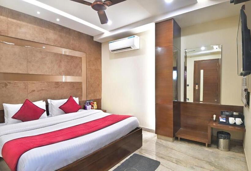 Номер Deluxe, Vanson Delite New Delhi Railway Station