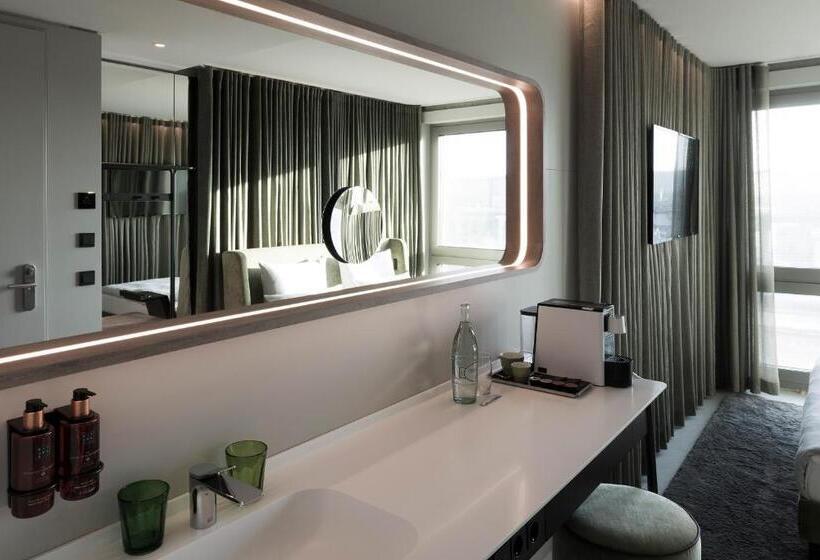 اتاق استاندارد با چشمانداز, B Mine Hotel Frankfurt Airport