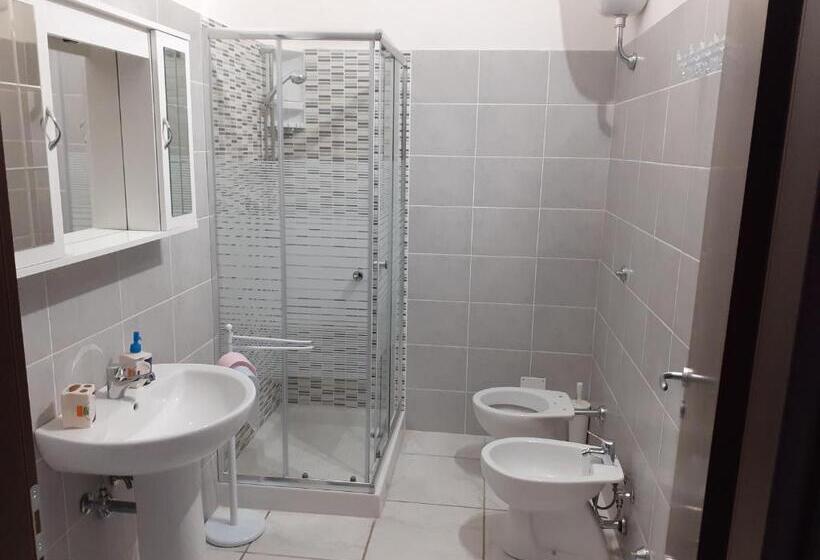 חדר סטנדרט לארבעה, B&b Il Girasole