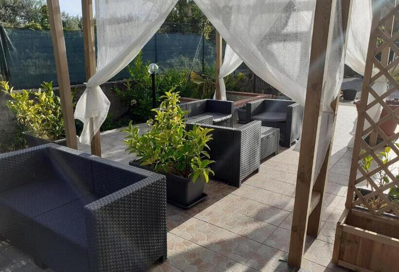 חדר סטנדרט לארבעה, B&b Il Girasole