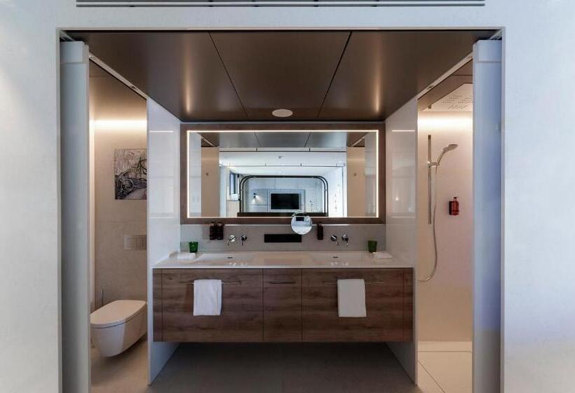 اتاق استاندارد با چشم‌انداز, B Mine Hotel Frankfurt Airport