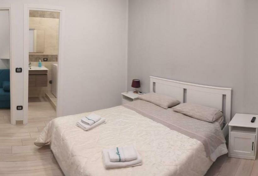 اتاق استاندارد سه نفره, Civico85