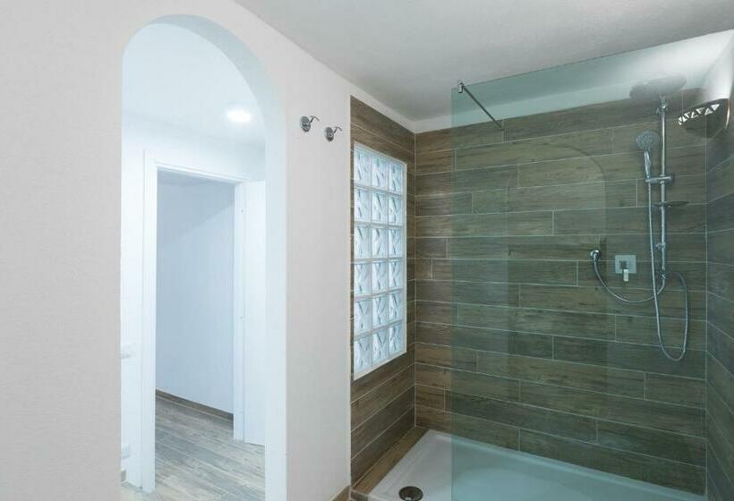 سوئیت جونیور با چشم‌انداز باغ, Palmasera Charming Suites