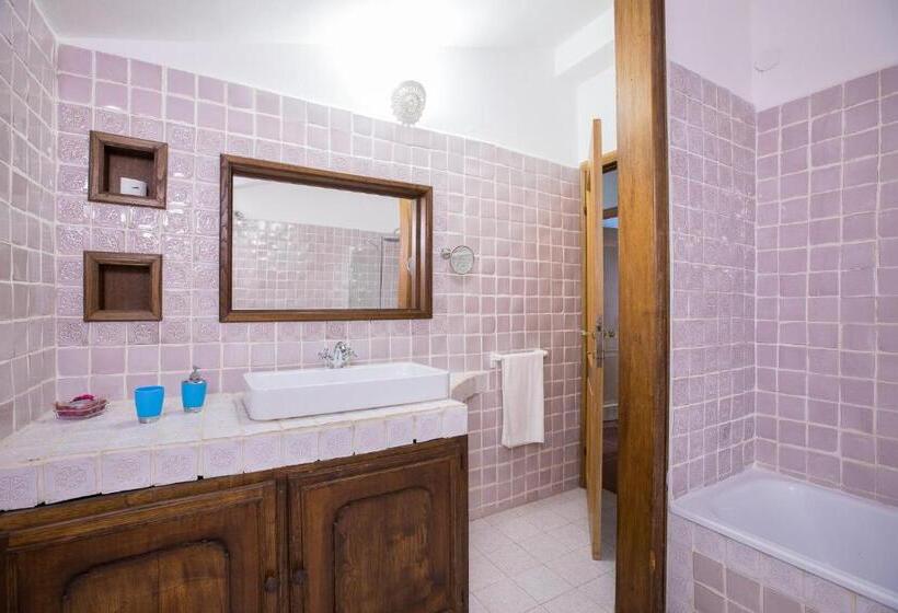 سوییت با چشم‌انداز دریا, Palmasera Charming Suites