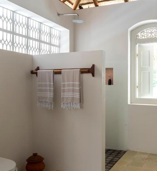 غرفة ديلوكس مزودة بشرفة, Halcyon Mawella