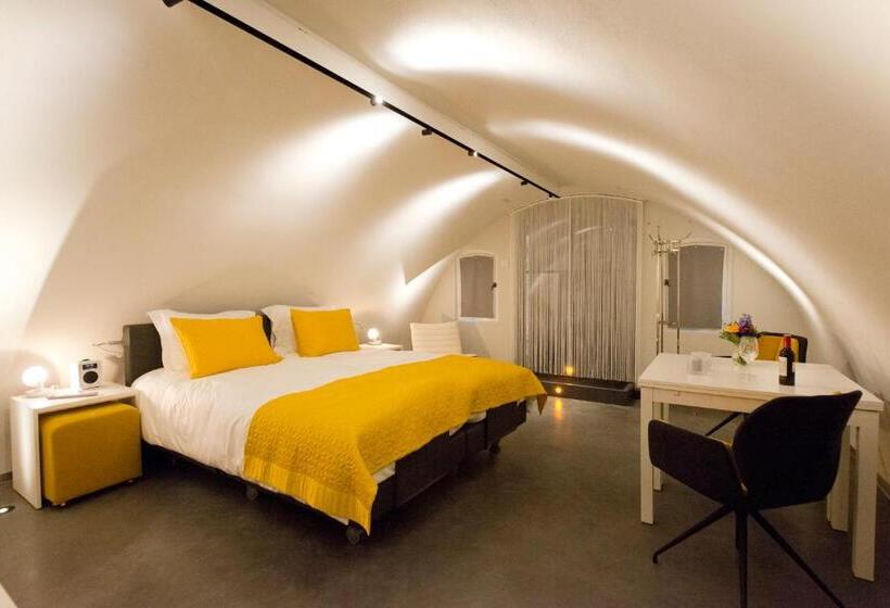 高级工作室, Oudegracht