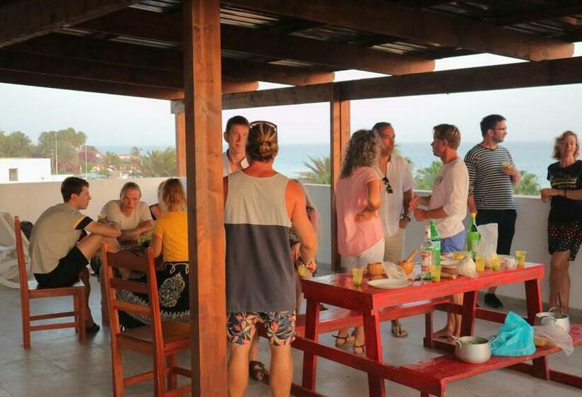 استودیوی استاندارد, Surfzone Beachside Apartments