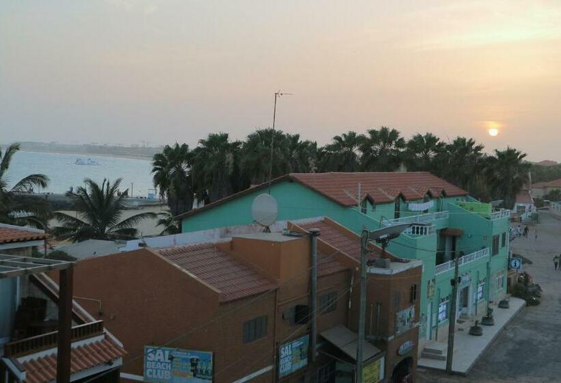 Студия Стандарт, Surfzone Beachside Apartments