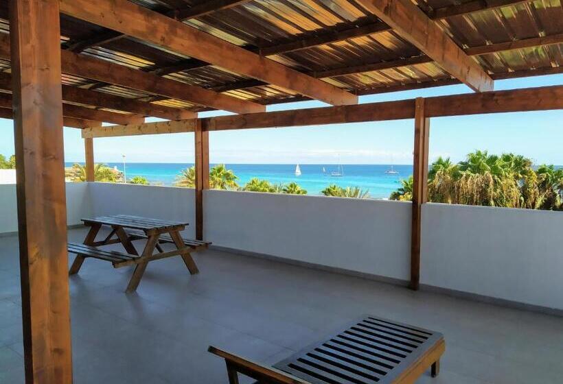 Студия Стандарт, Surfzone Beachside Apartments