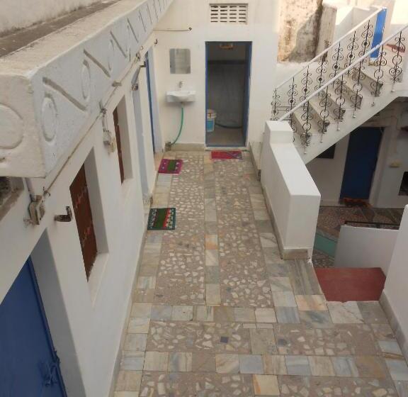 Quarto Basic, Shiva Guest House