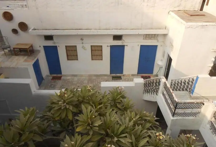 Basic-huone, Shiva Guest House