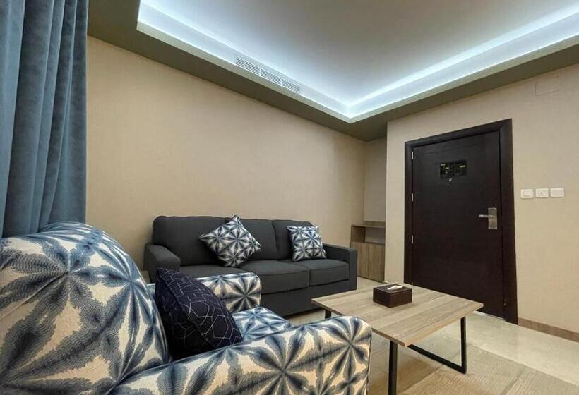 Люкс Deluxe Кровать Кинг, روفان Rovan