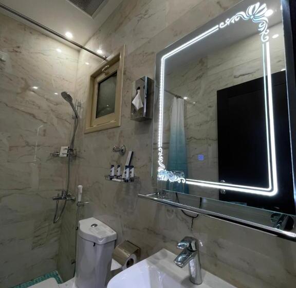 Люкс Вид на Город, روفان Rovan