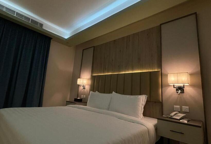 סוויטה דלוקס, روفان Rovan