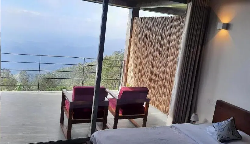 Deluxe Kolmen Hengen Huone, Vantage Hills Haputale