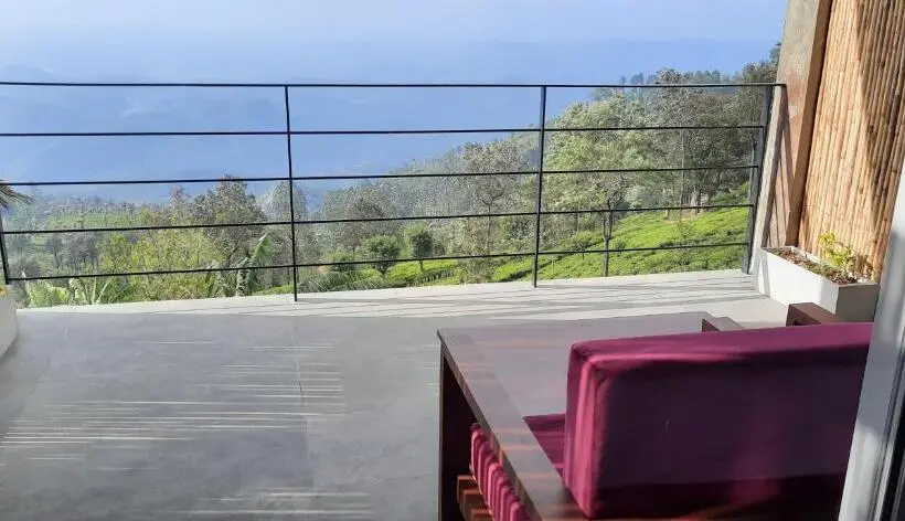 Deluxe Kolmen Hengen Huone, Vantage Hills Haputale