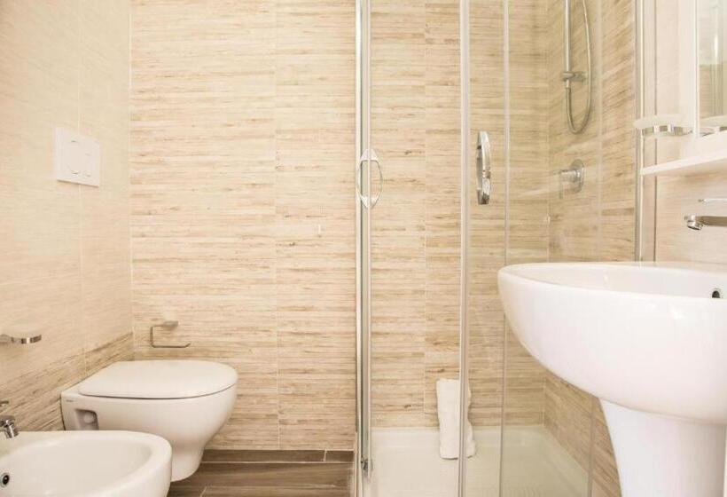 舒适三人间, Faro Bianco Gallipoli Suites & Apartments