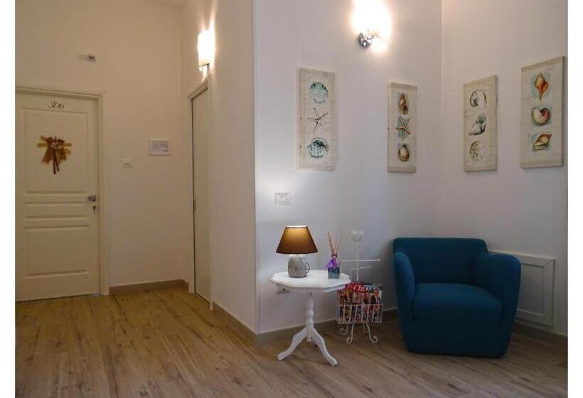 带海景的标准房, Faro Bianco Gallipoli Suites & Apartments