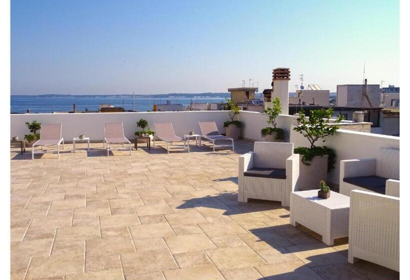 带海景的标准房, Faro Bianco Gallipoli Suites & Apartments