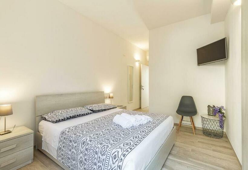 اتاق استاندارد, Alexander B&b