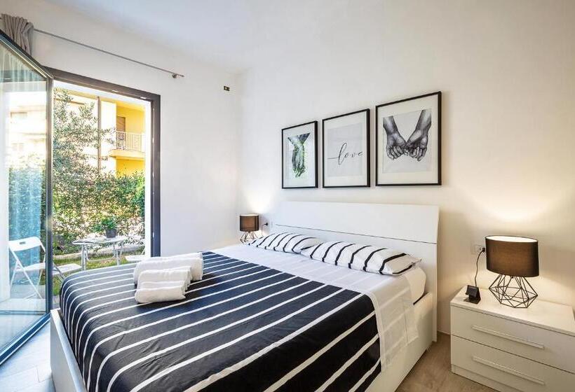 デラックスルーム, Alexander B&b