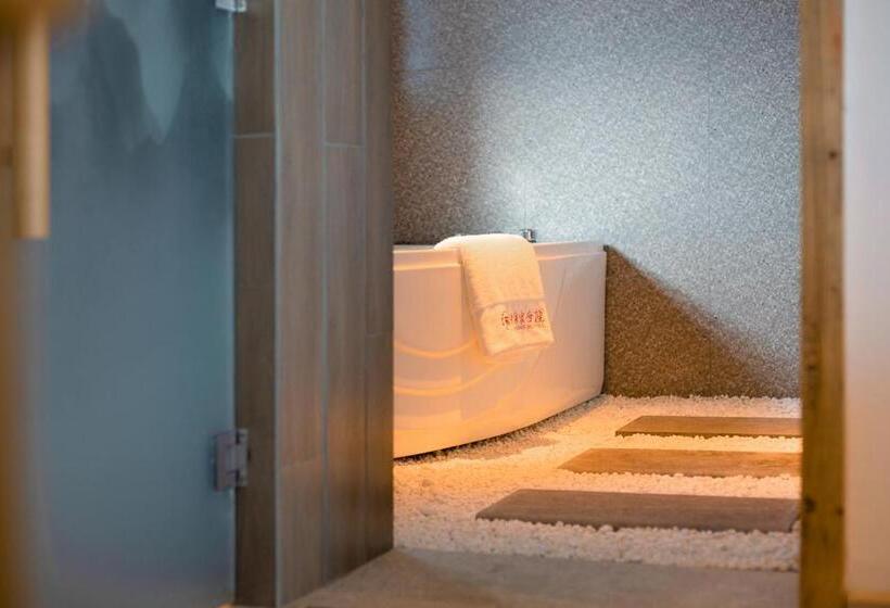 جناح, Dali Beauty Seaview B&b