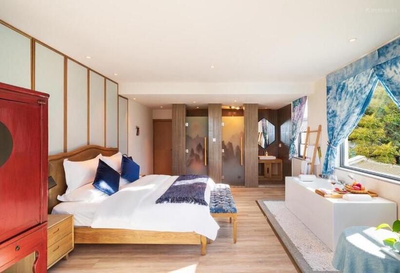 غرفة ديلوكس مطلّة علي البحر مزوَّدة بشُرفة, Dali Beauty Seaview B&b