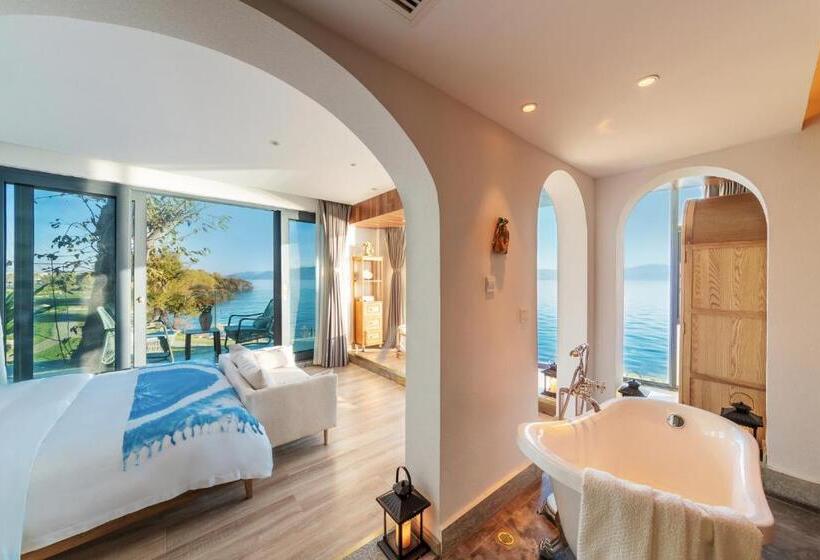 غرفة ديلوكس مطلّة علي البحر مزوَّدة بشُرفة, Dali Beauty Seaview B&b