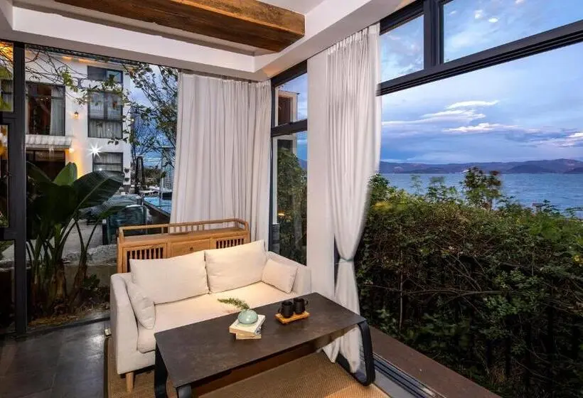 اتاق لوکس با چشم‌انداز دریا, Dali Beauty Seaview B&b