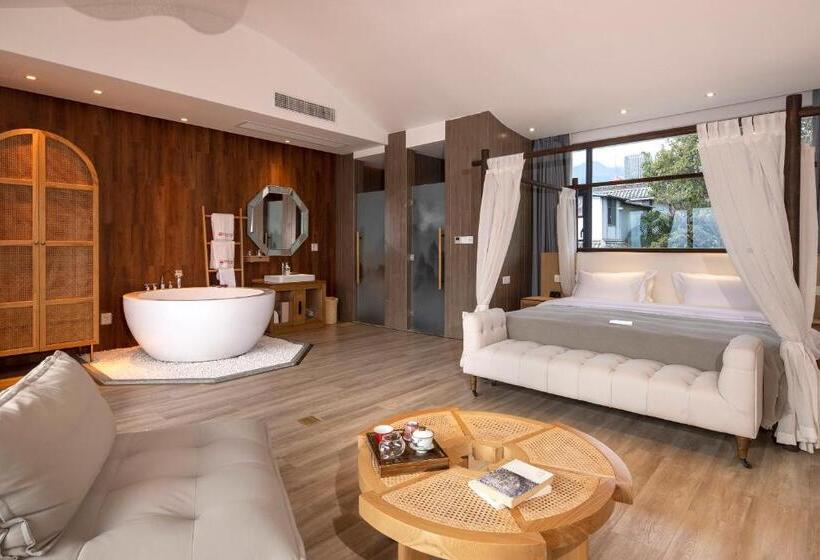 Люкс, Dali Beauty Seaview B&b
