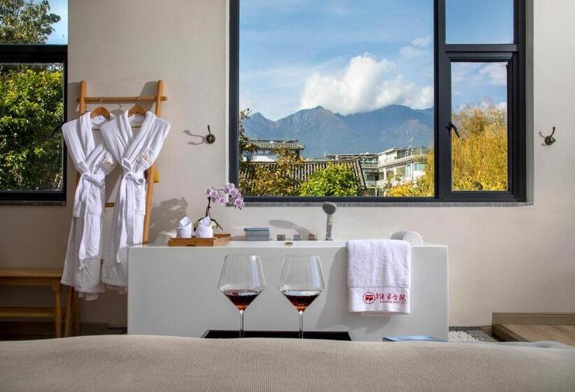 غرفة ديلوكس مطلّة علي البحر مزوَّدة بشُرفة, Dali Beauty Seaview B&b